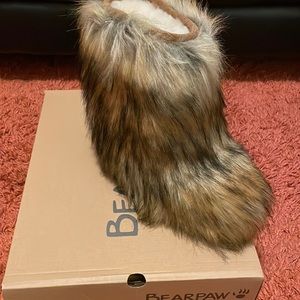 Sasha BearPaw boots size 7